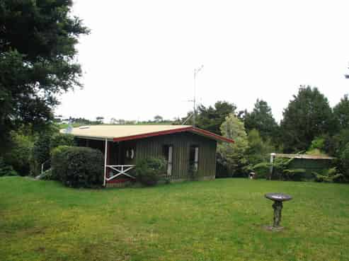 166B Gleeson Road, Pollok