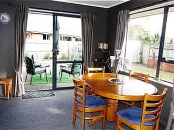 53 Starveall Street, Brightwater