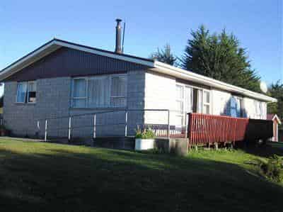 16 Omapere Street, Dobson