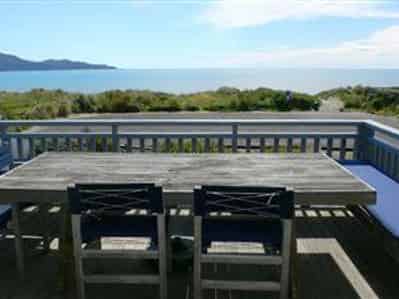 31 Oratia Street, Waikanae Beach