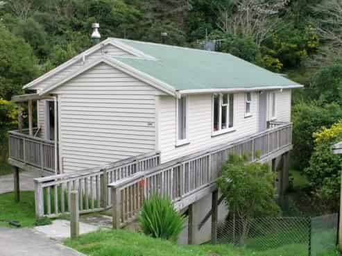 34A Lyndhurst Road, Tawa