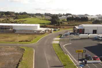 LARGE INDUSTRIAL ESTATE - Lot 17