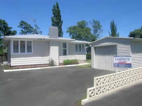 9 Morrison Crescent, Deanwell