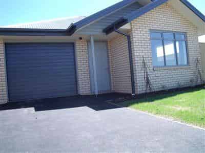 16 Venerable Terrace, Yaldhurst