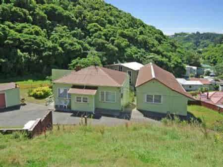 114 Holloway Road, Aro Valley