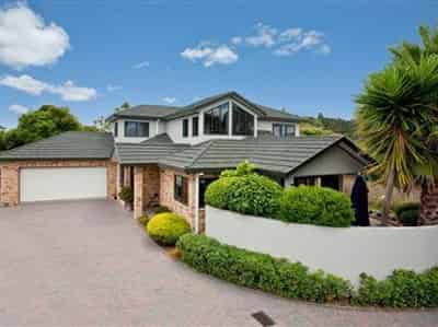 10 Advance Way, Albany