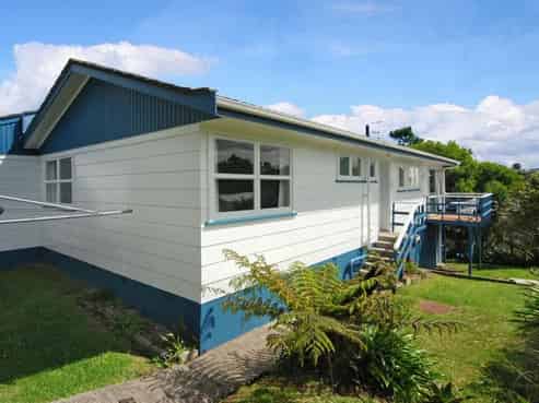 2/34B Sunnynook Road, Sunnynook