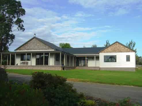 25 Springs Road, Poroti