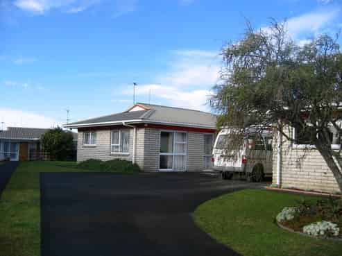 41B Edgewater Parade, Waiuku