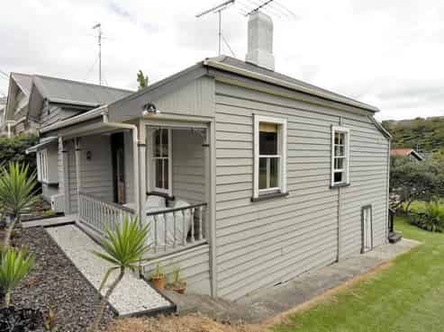 11 Third Avenue, Kingsland