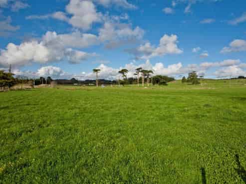 781 Kahikatea Flat Road, Waitoki