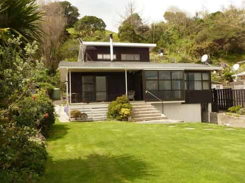 842 Thames Coast Road, Tapu