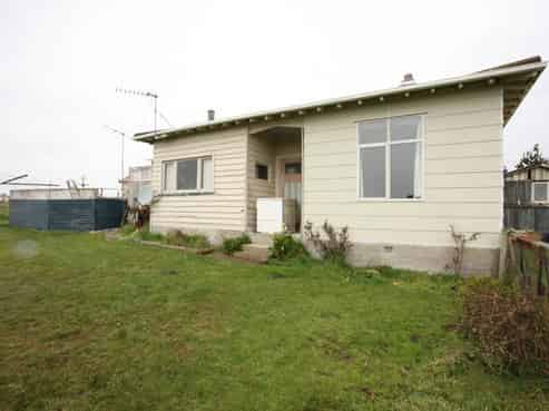 19 Chalmers Road, Bluff