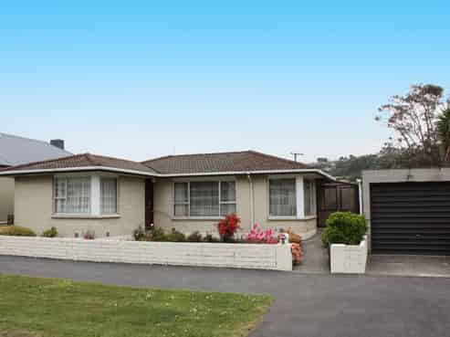 8 Nile Street, Saint Clair