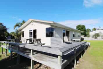 122 Mercury View, Matarangi