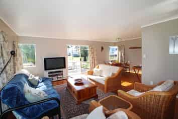 122 Mercury View, Matarangi