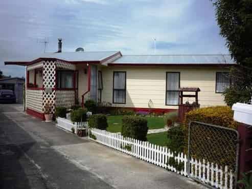 40 Charles Street, Takapau