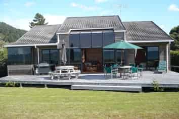 212 Kenwood Drive, Matarangi