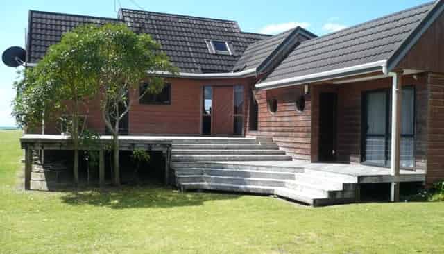 212 Kenwood Drive, Matarangi