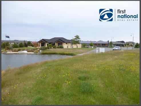 8 Halston Close, Huntingdon/Lake Hood