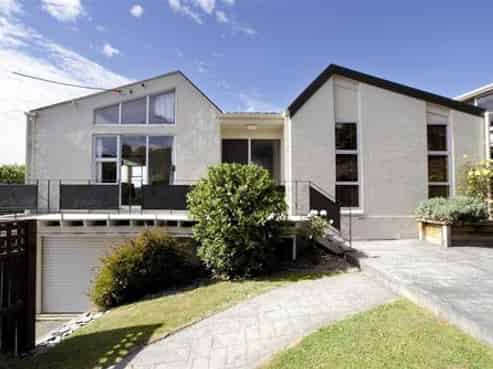 5 Larkins Street, Helensburgh