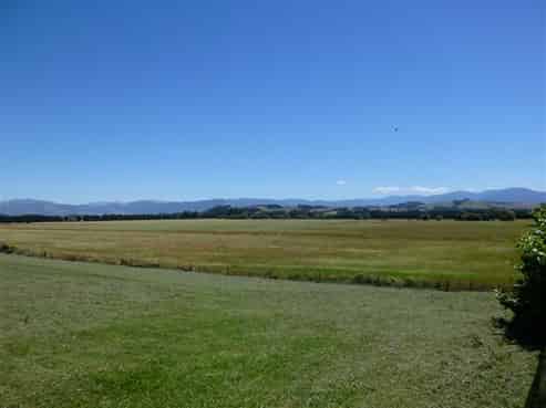 1798 Cust Road, Cust