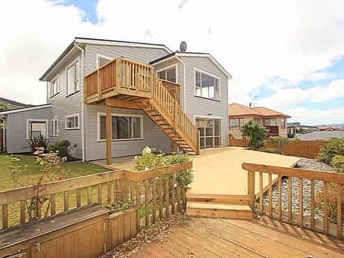 105 Redvers Drive, Belmont