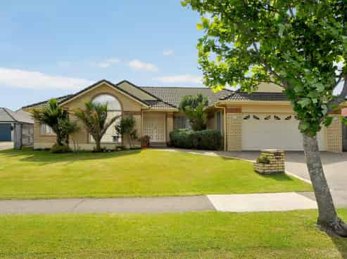 102 Golfland Drive, Golflands