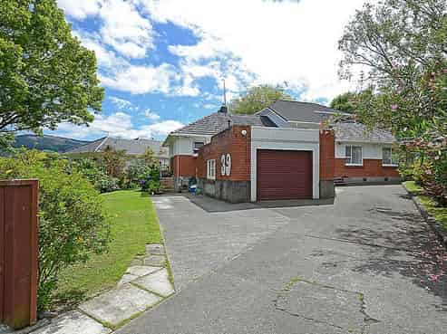 39 Whitemans Road, Silverstream