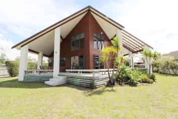 105 Pacific Parade, Matarangi