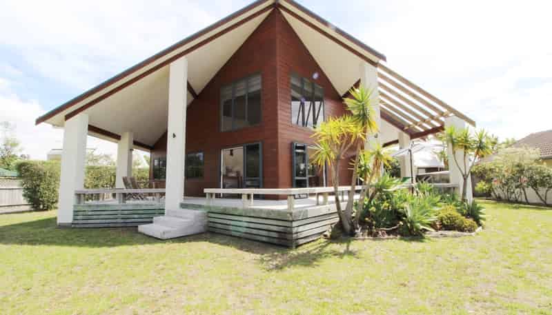 105 Pacific Parade, Matarangi