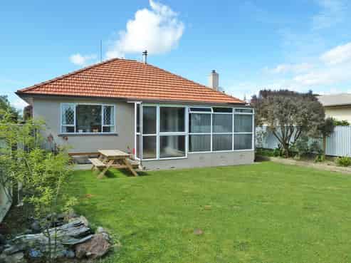 32 Haydon Street, Roslyn