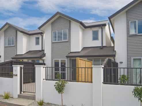 42 Mustang Avenue, Wigram