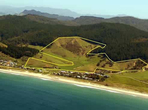 844 Black Jack Road, Opito Bay