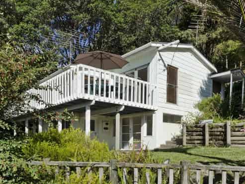 118 Kawakawa Bay Coast Road, Kawakawa Bay