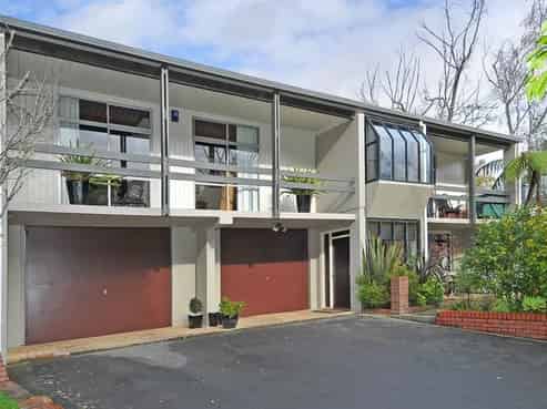 41 Fendalton Crescent, Pinehaven