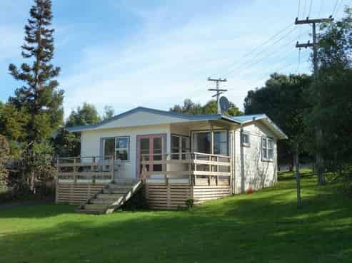 9 Ocean Beach Road, Tairua