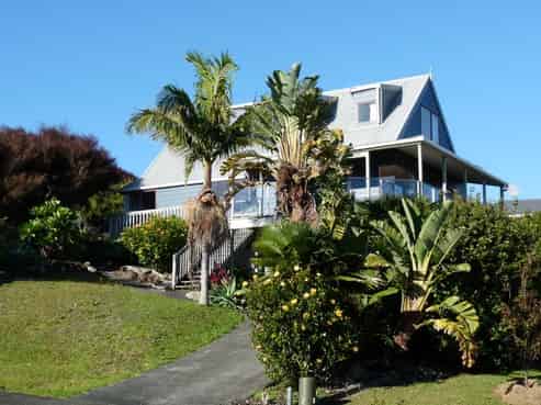 5 Dudley Crescent, Cable Bay