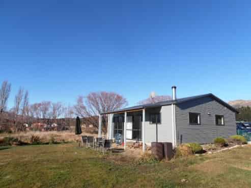 145 Main Road, Luggate