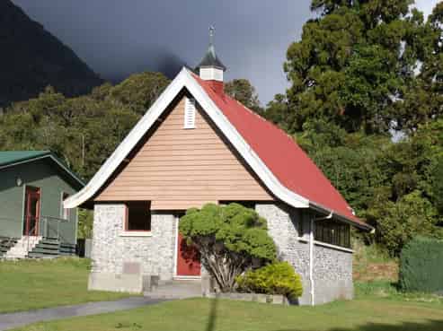 5 Main Road, Fox Glacier