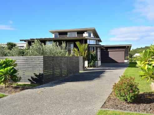 6 Taumata Road, Omaha