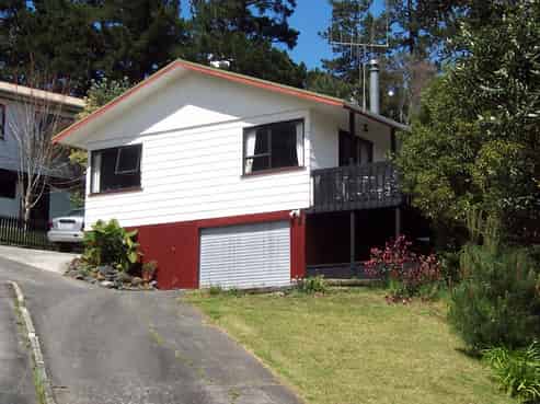 19B Tikorangi Place, Morningside