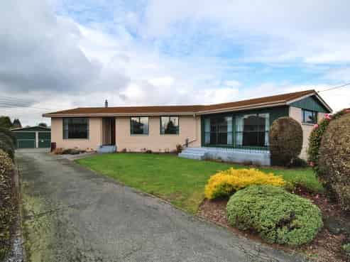 32 O'Briens Road, Sockburn