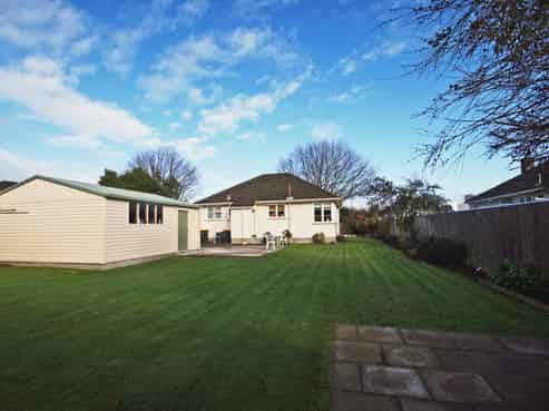 18 Ballantyne Avenue, Upper Riccarton