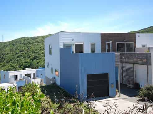 82 Saddleback Grove, Karori