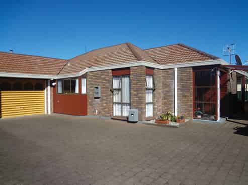 27B Herewini Street, Victoria