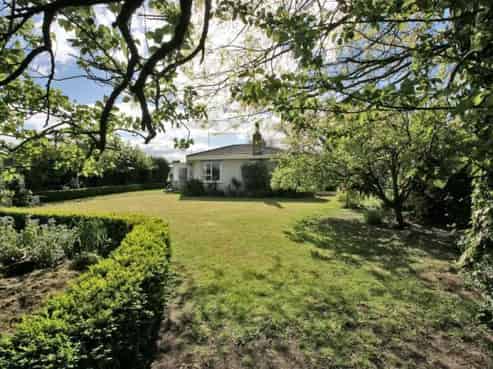 410 Hemi Street, Raureka