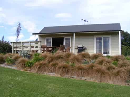 225 Ashley Road, Cust