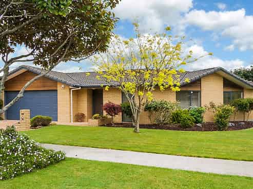 4 Cottesmore Place, Huntington Park