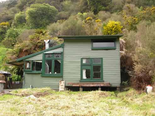 1086 State Highway 7, Dobson